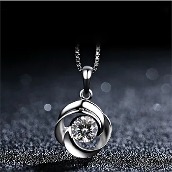 

S925 Sterling Silver Plain Silver Rotating Rose Flower Inlaid Fashion Clavicle Chain Necklace Pendant