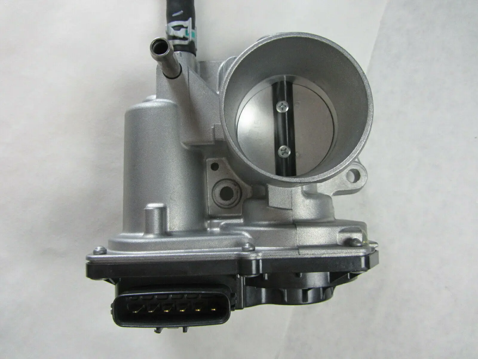 

2012-2019 для TOYO-Ta Prius C корпус дроссельной заслонки Оригинальный OEM Новый 22030-47040 ~ 4 cyl 1.5L