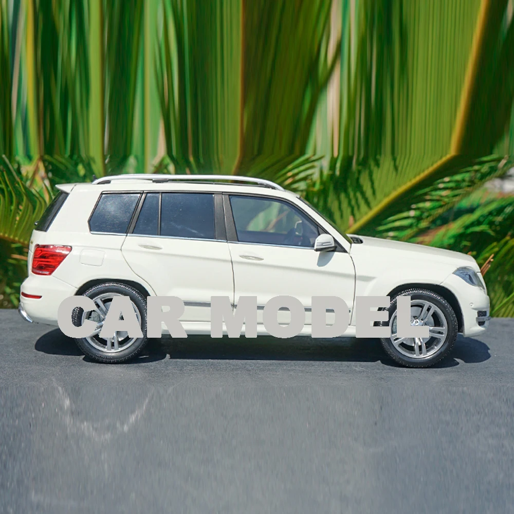 1:18 сплав игрушка с инерционным механизмом 300 Модель автомобиля SUV детских