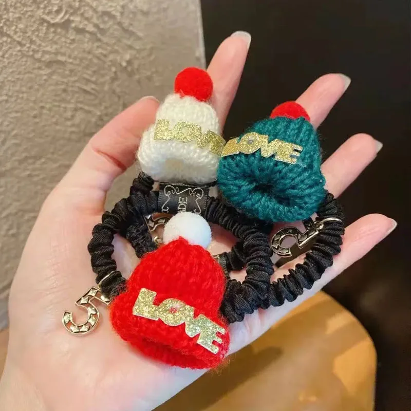 10pcs Small Christmas Hat Cute Knitting Mini Hats DIY Handmade Accessories Santa Claus Brooch Decor for Party Xmas Finger Caps