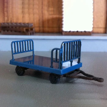 

2Pcs 1:87 HO Scale Train Model Construction Scene Sand Table Baggage Flatbed Trailer