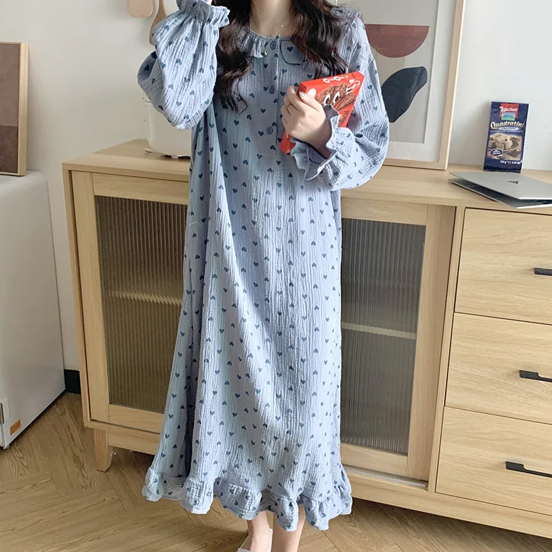 

cute love heart print loose peter pan collar nightshirt women night dress cotton soft comfortable autumn long sleeve crepe L701