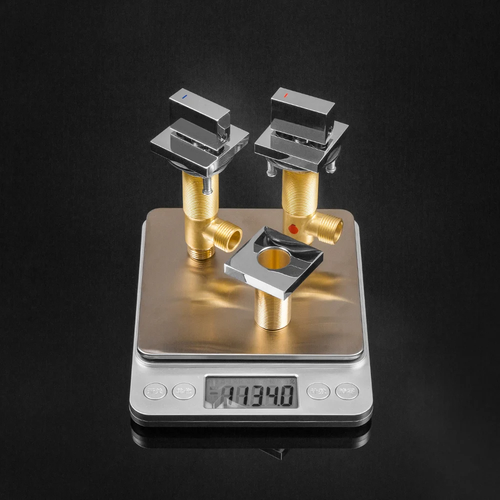 Chromed Dual Handle Brass Bathtub Mixer Faucet with Hand Shower Bathroom Hot&Cold Water Faucet Shower Room Massage Mixer Tap