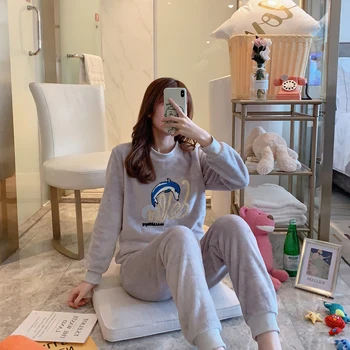 

Long Sleeve Cartoon Sleepwear 2 Pcs/Set Plus Size Pajamas Set Girl Autumn Winter Warm Flannel Pyjamas Women Sets Women Homewear
