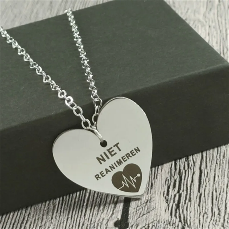

Double Sided Heart Engraving “NIET REANIMEREN” Pendant Necklace Women Charms Stainless Steel Hearts Necklaces For Men Jewelry