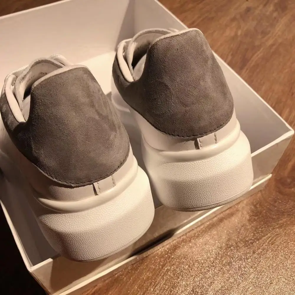 ZHENBAILU/маленькие белые туфли г. Новая осенне-зимняя женская обувь на толстой подошве, увеличивающая рост спортивная женская обувь - Цвет: Серый