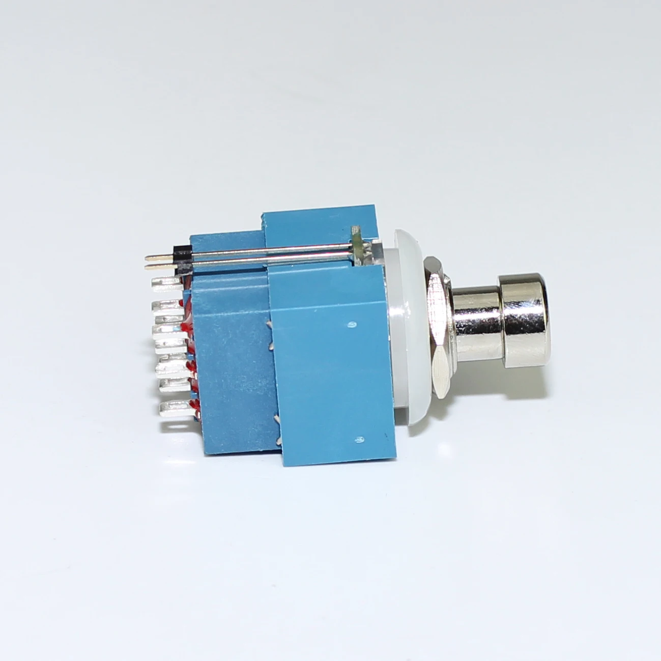 10PCS PBS-24-302-N1 with single-color LED 3PDT hot sell electric guitar part effect illuminated pedal foot switch supplier
