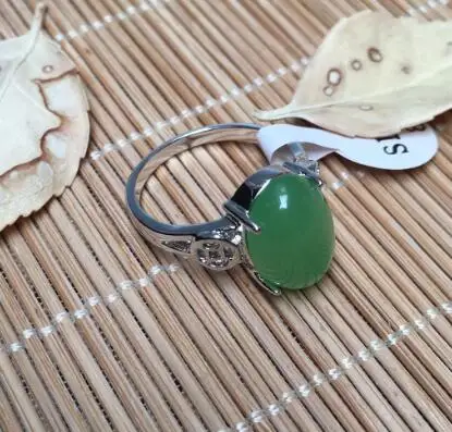 Красивое модное серебряное кольцо с зеленым камнем Размер 6-9