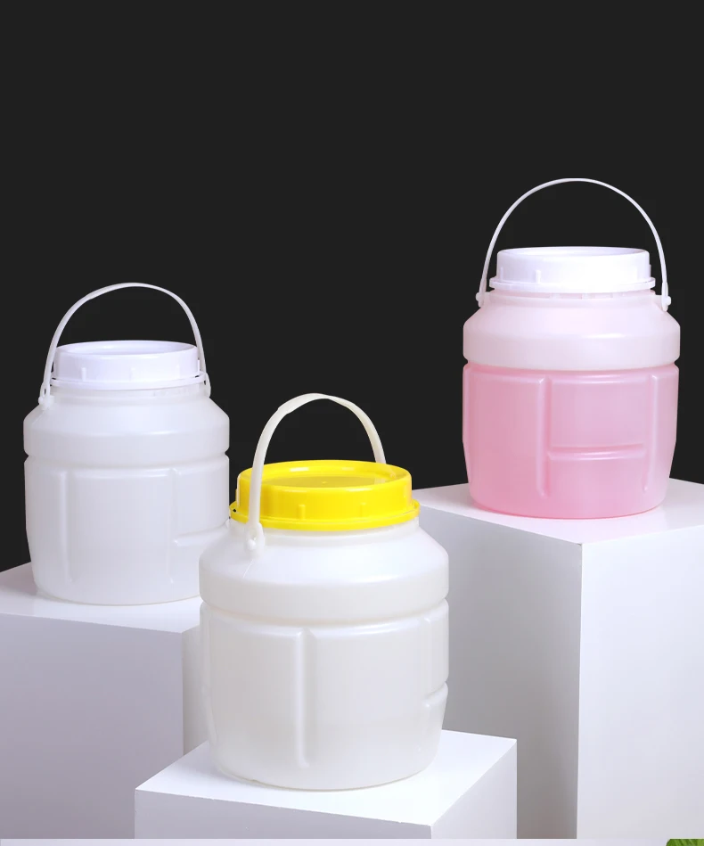 

5 liter Empty plastic bucket with Lid home storage container for Food,water,cereals 1 piece