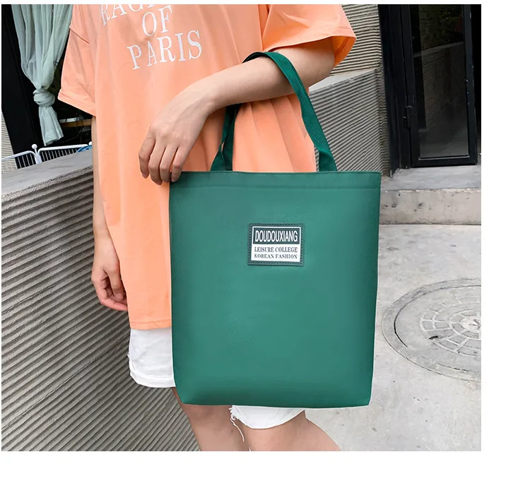 15708411970_683755141