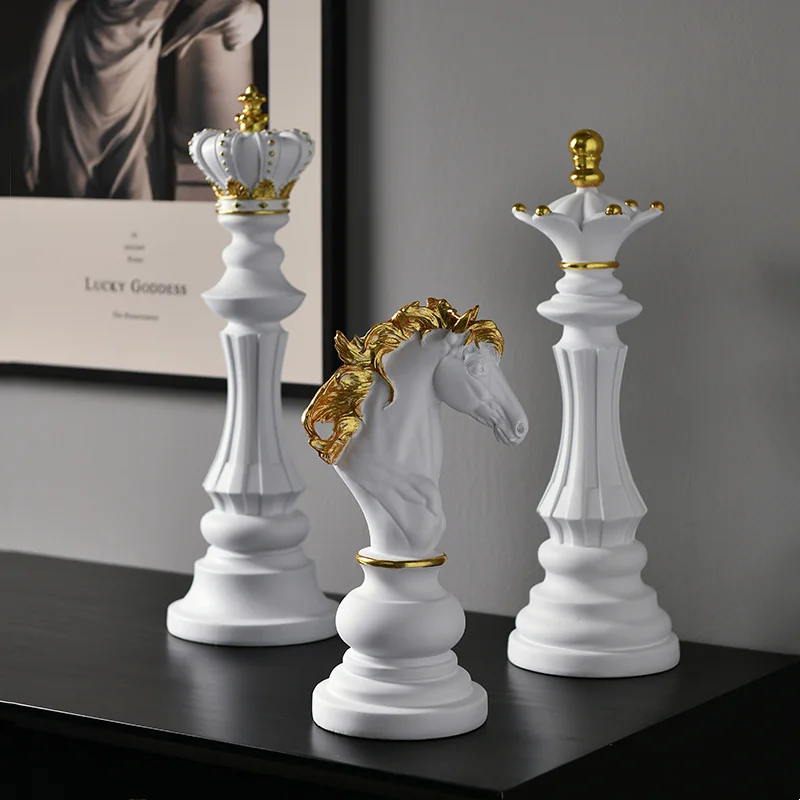 創造的なチェス樹脂工芸品の装飾,チェス,金色,王冠,3ピース,家の家具