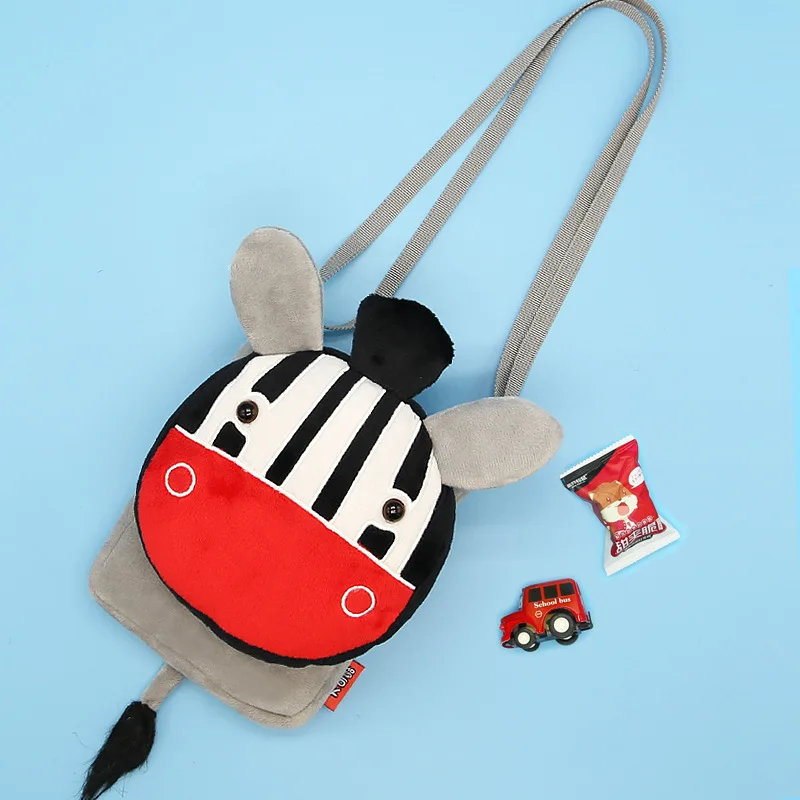 Новая модная плюшевая сумка-мессенджер с животными, игрушечная сумка для детского сада, милая мультяшная сумка для девочек, рюкзак для мобильного телефона с акулой пандой - Цвет: Сиренево-синего цвета