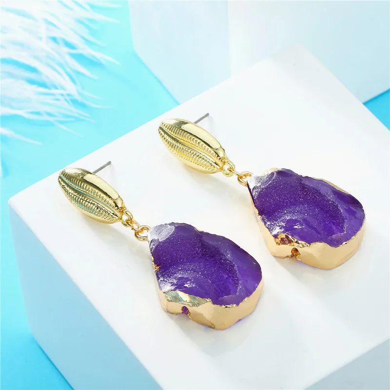 11435765674_1592779509