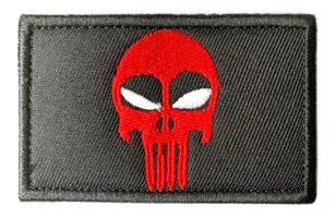 Каратель пиратский череп военный боевой патч тактическая эмблема крюк и петлевые значки вышивка патчи Одежда швейная аппликация - Цвет: punisher red