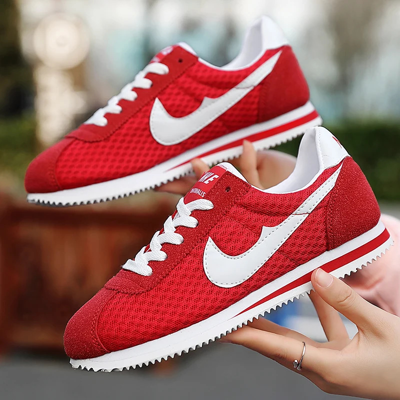 

Nike low waist strap running shoes suede leather plus breathable mesh is not smelly and lightweight suitable for men and women