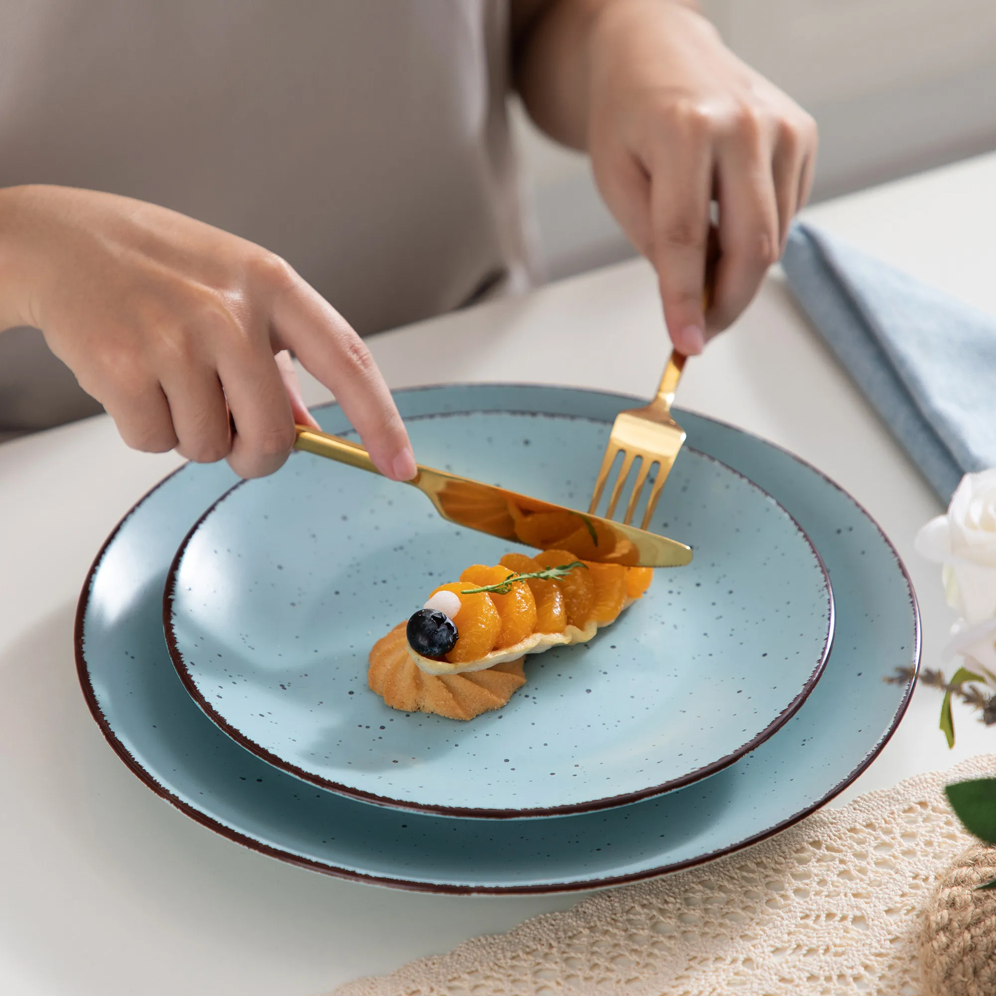 vancasso Vajillas Completas Modernas serie Moda Juego de Vajilla de  Ceramica Colores (Azul y Gris, 16 Piezas) : : Hogar y cocina