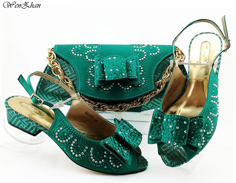 В нигерийском стиле Для женщин Свадебный комплект из обуви и сумки, украшенные Стразы Розовый Цвет Мягкая женская обувь с сумочкой в комплекте, B98-5