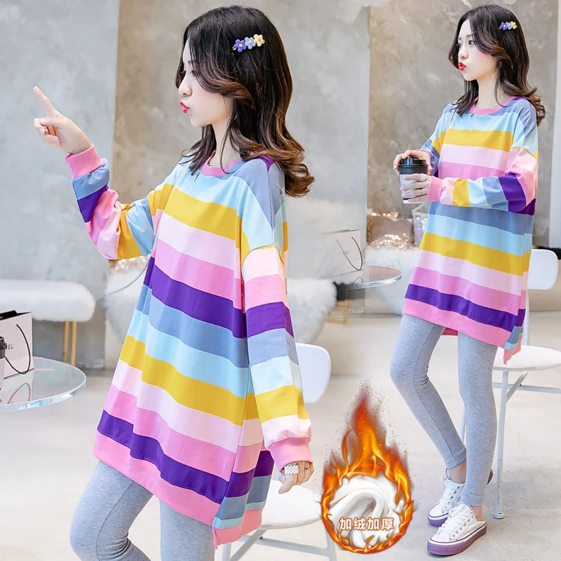 

Photo Shoot Small Video Winter New Style Pregnant Women Brushed And Thick Hoodie Rainbow Striped Shirt Pregnant Women T-shirt Dr
