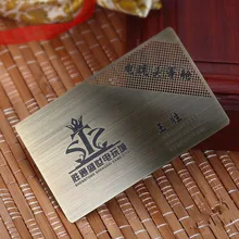 Травленые матовые зеленые красные бронзовые металлические визитки