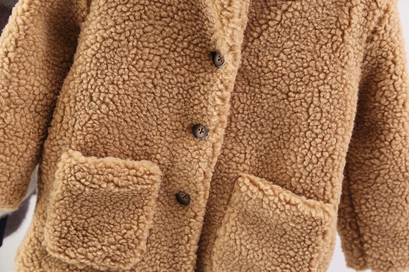 Детское зимнее теплое пальто Корейская Повседневная однобортная уличная одежда из овечьей шерсти новая утепленная куртка для мальчиков и девочек одежда для малышей от 1 до 7 лет