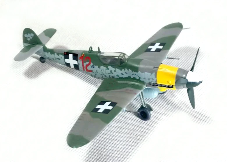 Trumpeter 1/72 Второй мировой войны венгерские ВВС bf-109g-10 истребитель 37204 Готовая модель продукта