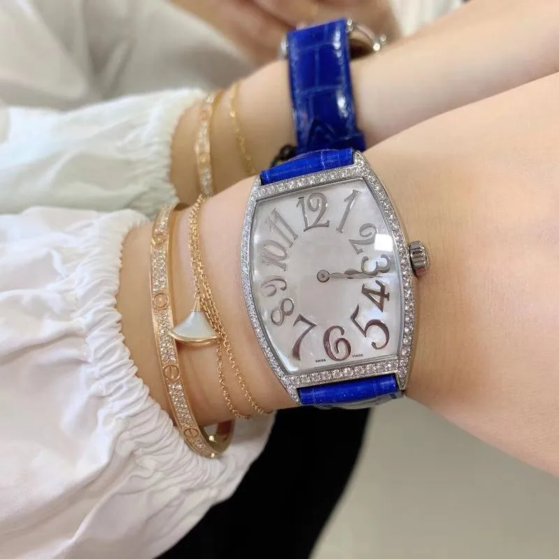 

WG10422 Women's Watches Top Brand Runway Luxury European Design Quartz Wristwatches