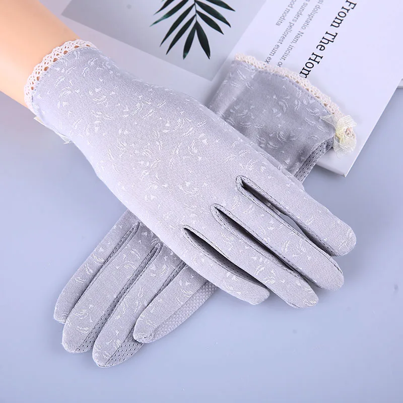 Gloves