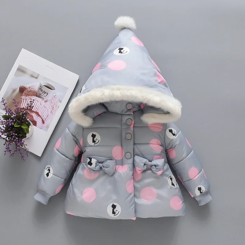 SHUJIN г. Детская одежда Зимнее пальто с капюшоном в крупный горошек с рисунком котенка и бабочки для девочек теплая ветрозащитная куртка для маленьких девочек