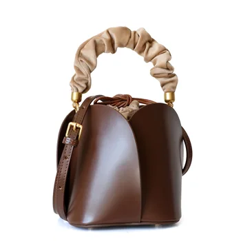 

2020 New Style Flower Bucket Bag Cattle Leather Bag Custom Non-Mainstream Design One-Shoulder Crossbody Zhen Pi Bao
