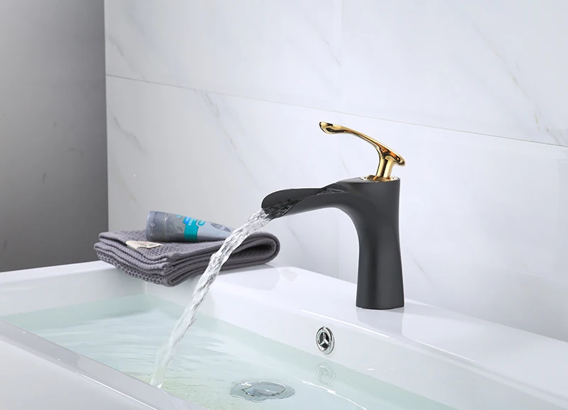 Basin Faucets Gold Brass Waterfall Faucet Bathroom Sink Faucet Single Handle Deck Mounted Toilet Hot And Cold Mixer Water Tap