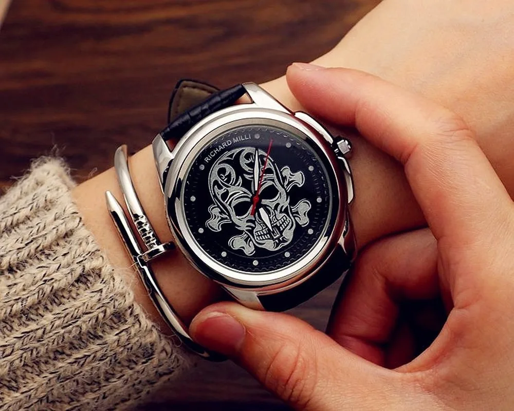 Luminous Big Men Quartz Watch Cool Sport Skeleton Men Personality Wristwatch 30M Waterproof Christmas Gift High Quality Watch