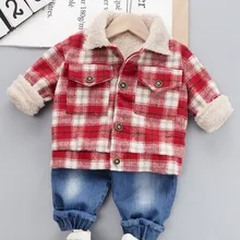 В году, Новое Детское клетчатое пальто с героями мультфильмов для мальчиков куртка и джинсы, брюки, костюмы модные комплекты для малышей с длинными рукавами, сохраняющие тепло, W1106