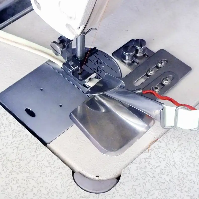 Industrial Sewing Machine Presser Foot, Hemmer Attachment Folder, Hem  Curler Installed On Needle Plate, Pull Tube, Crimping