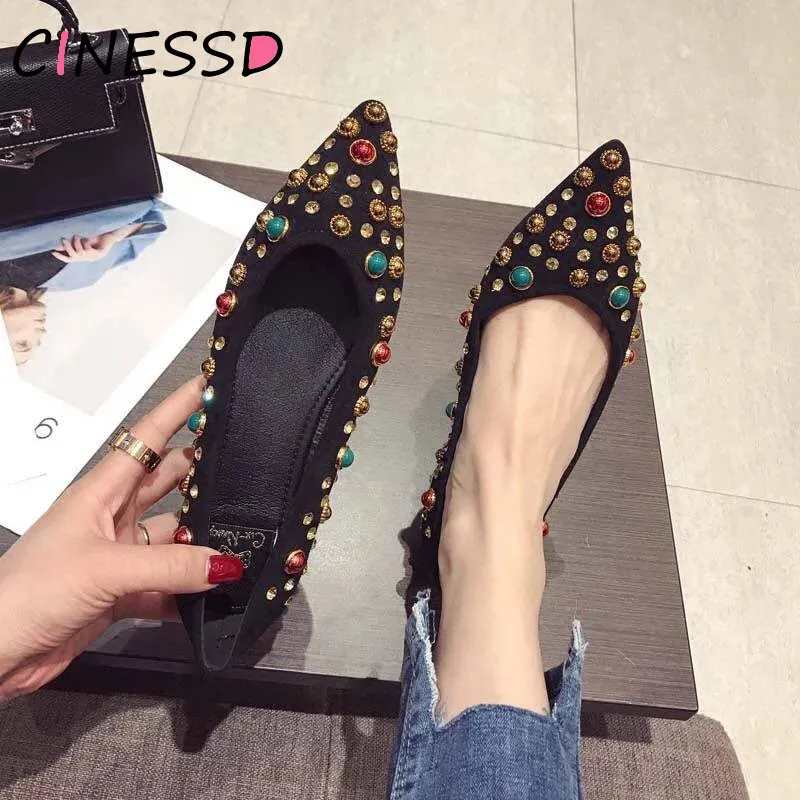 

Women Elegant Pointed Flats Fashion Slip-on Single Shoes Rhinestones Shallow Mouth Shoes Luxurious Bling Rivet Party Queen Shoes