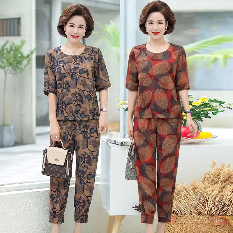 conjunto de roupas para senhoras