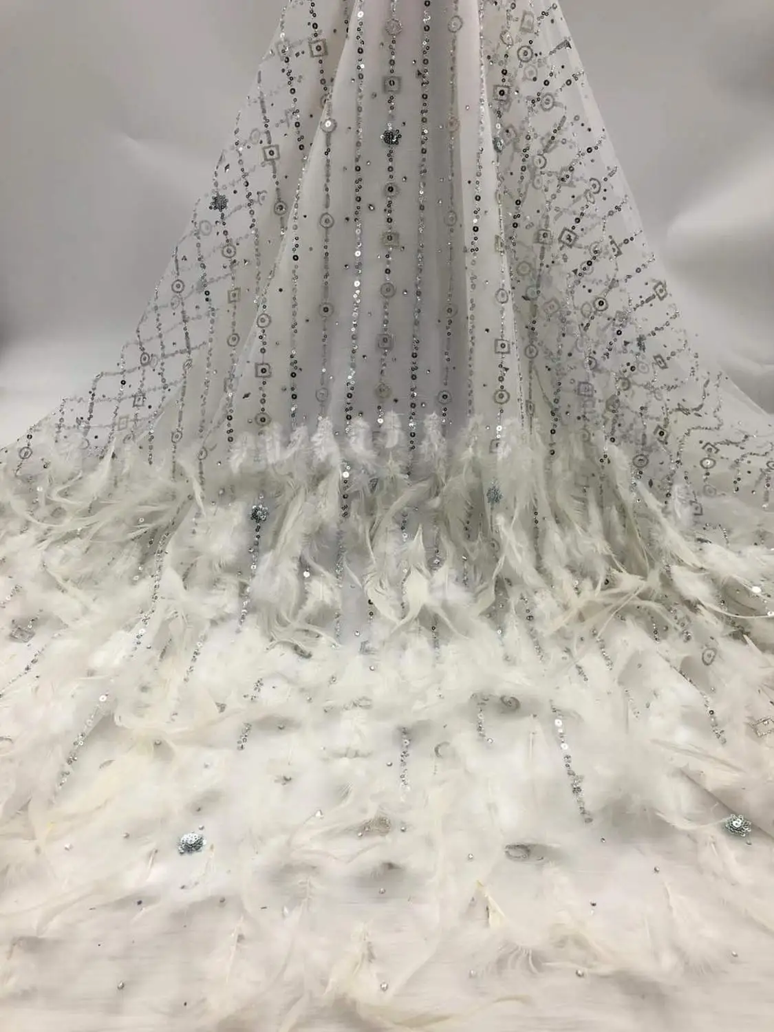 

2020 New High-quality feather+beads embroidery fabric French mesh tulle Nigerian lace fabric for prom evening dress bridal gown