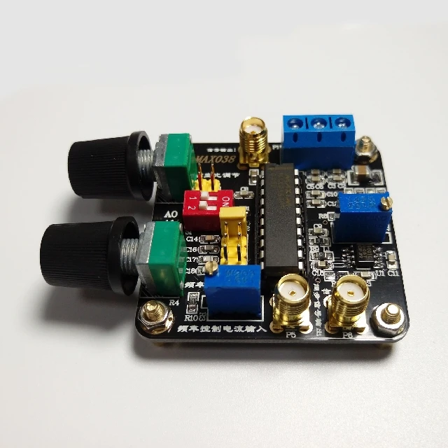 

MAX038 Function Signal Generator Module with Rear Stage Op Amp Triangle Wave Sine Wave Rectangular Wave Pulse Wave