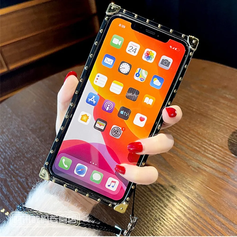 Musubo-Funda de cuero para iPhone, carcasa cuadrada suave para pulsera, para  modelos 13, 11 Pro, 12 Pro Max, 6s, 7 Plus, 8 SE, 2, X, XR, XS Max -  AliExpress