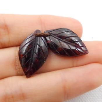 

Sales 1Pairs leaf-Shape Garnet Earrings For Women 21x12x4mm 4.5g