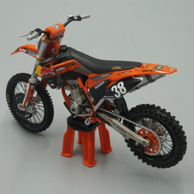 Modelo de brinquedo de motocicleta diecast para crianças, corrida de  fábrica n ° 84, bburago 450, Gary Herlings, mxgp, moto motocross, escala  1:18, 2018 - AliExpress