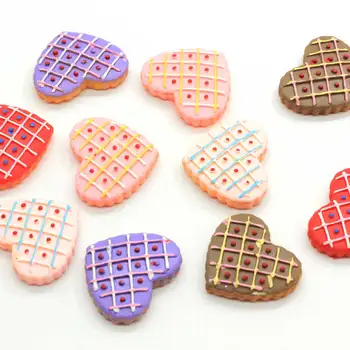 

50/100 pcs New Kawaii Resin Heart Flat Back Cabochons Valentine's Day Cookies Resin Flatback Heart Cabochons Miniature Dollhous