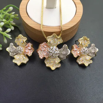 

Lanyika Jewelry Elegant Vivid Blooming Camellia Plated Necklace with Earrings Wedding Engagement Popular Best Gifts