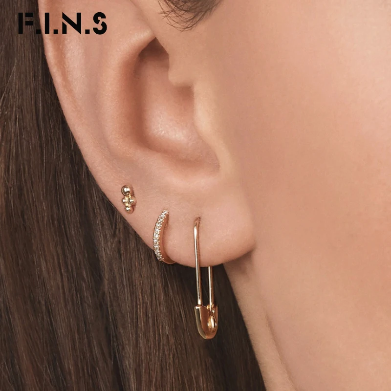 F.I.N.S 3 шт./компл. дизайн булавки Форма Huggie Обручи Золотые Цвет Cooper кристалл серьги-гвоздики Комплект сережек для женщин с маленькими ушами; манжеты