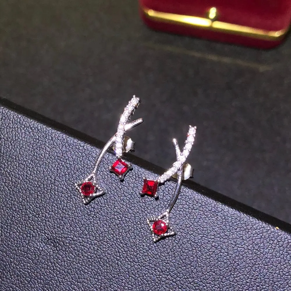 

925 silver inlaid natural pigeon blood red ruby earring size square 3 mm round 3 mm vitreous crystal clean ruby stud earrings
