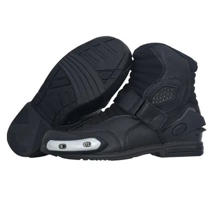 

Scrambling Motorcycle Short Boots Shatter-resistant Boots Anticollision Wear-Resistant Breathable Traveling by Motorcycle Highwa