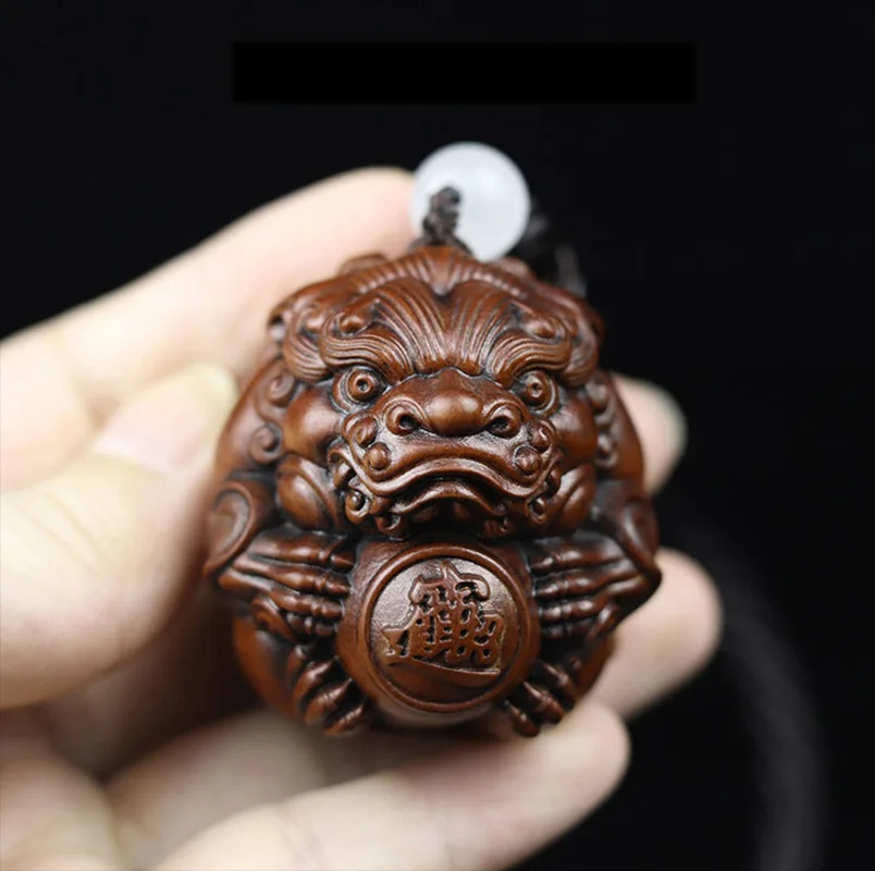 

4.5CM Pixiu Pendant Boxwood Hand Carved Boxwood Figurine Carving Dragon Baby Netsuke Pendant Feng Shui Sculpture - #W023