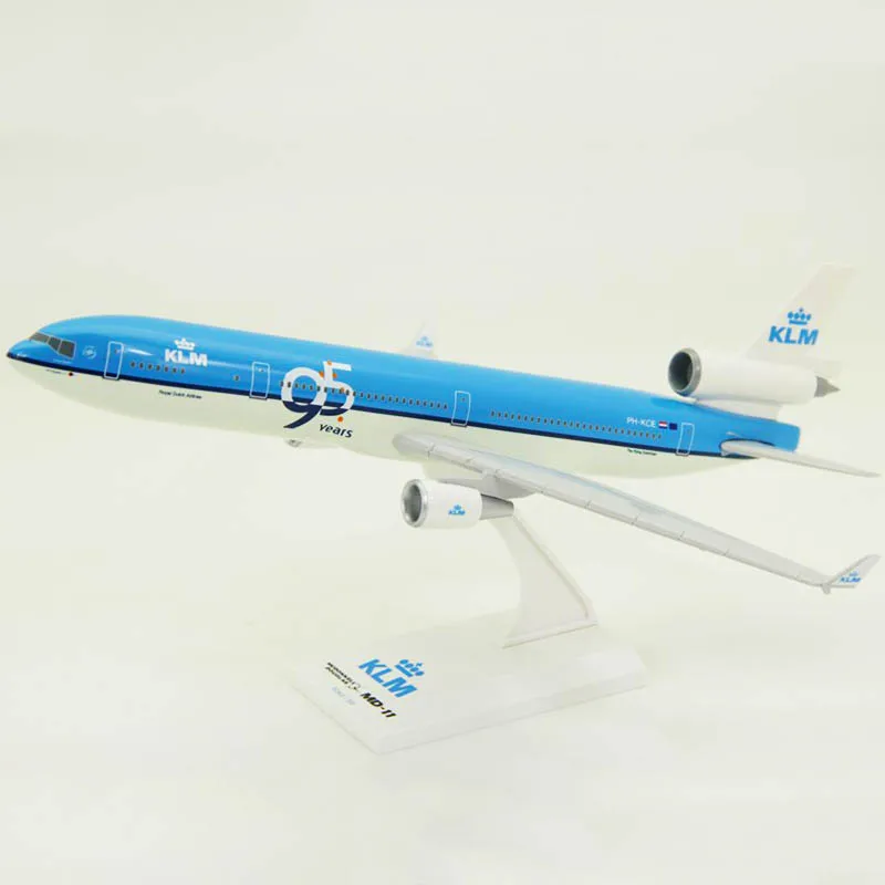 

1:200 Scale Royal Dutch Airlines McDonnell Douglas MD-11 Plane Model Diecast Plastic aircraft toys airplane fans gifts displa