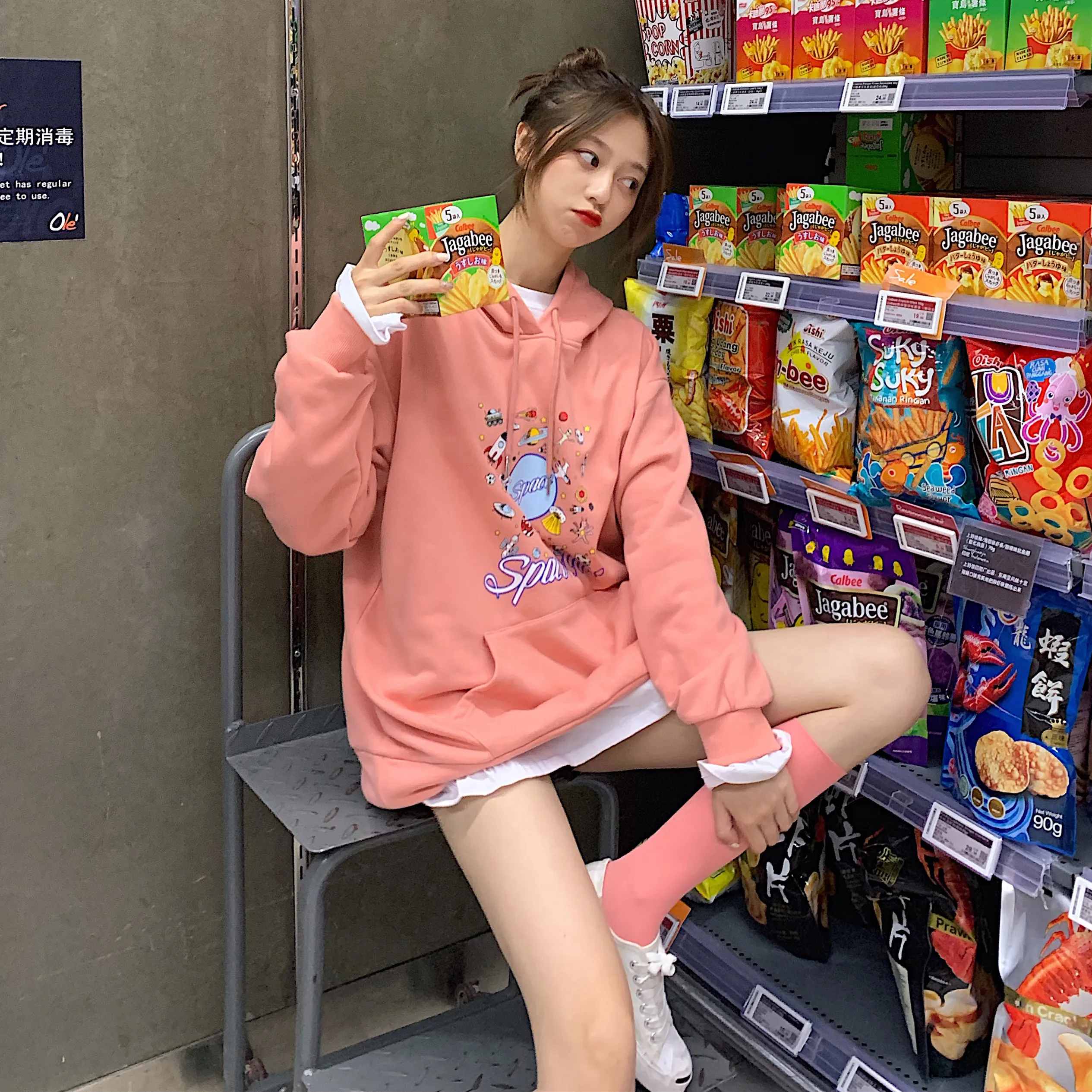 Ceny Kobiece koreańskie kawaii śliczne luźne bluzy z nadrukiem planety bluza w stylu casual damskie bluzy w japońskim stylu harajuku Ulzzang odzież dla kobiet