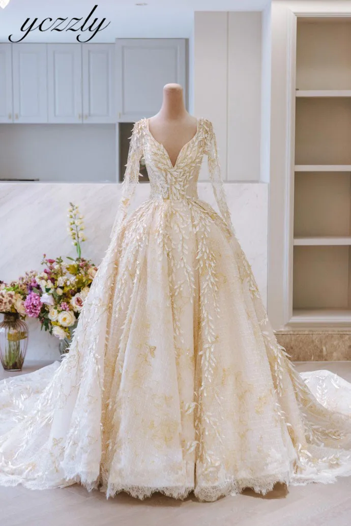 

Luxury Bling Dubai Ball Gown Leaves Appliques Long Sleeves Wedding Dresses Cathedral Train Plus Size Wedding Gowns Casamento W10