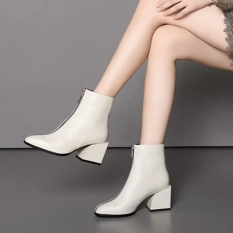 

Autumn and winter Martin boots female leather square head high heel special heel short boot front zippe